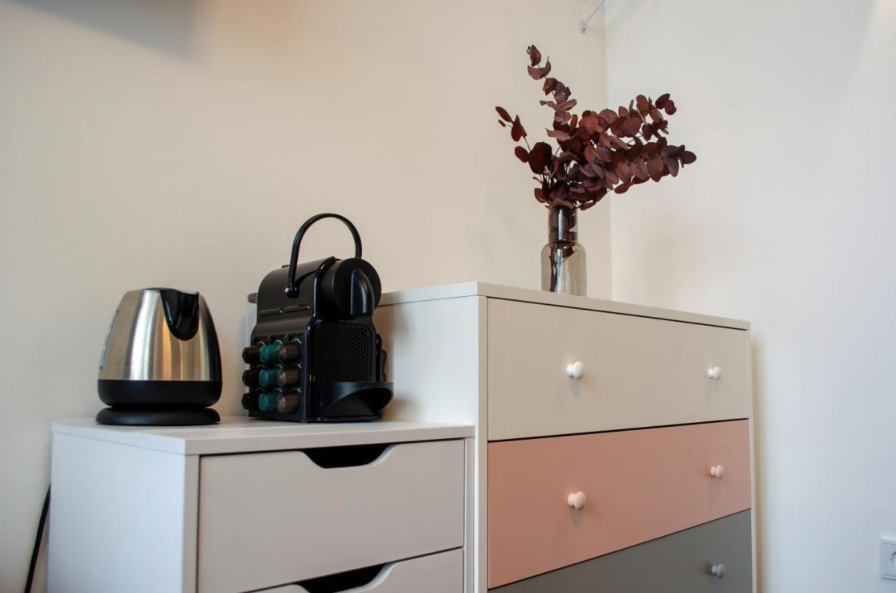 Homely Stay Studio 8 - Relaxed Self-Check-In Room In Мюнхен Екстериор снимка